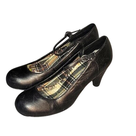 Womens Black‎ Leather Mary Jane Heels With Buckle Strap & Plaid Lining Size 9M - Picture 1 of 6